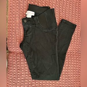 Black Maternity Skinny Pants.